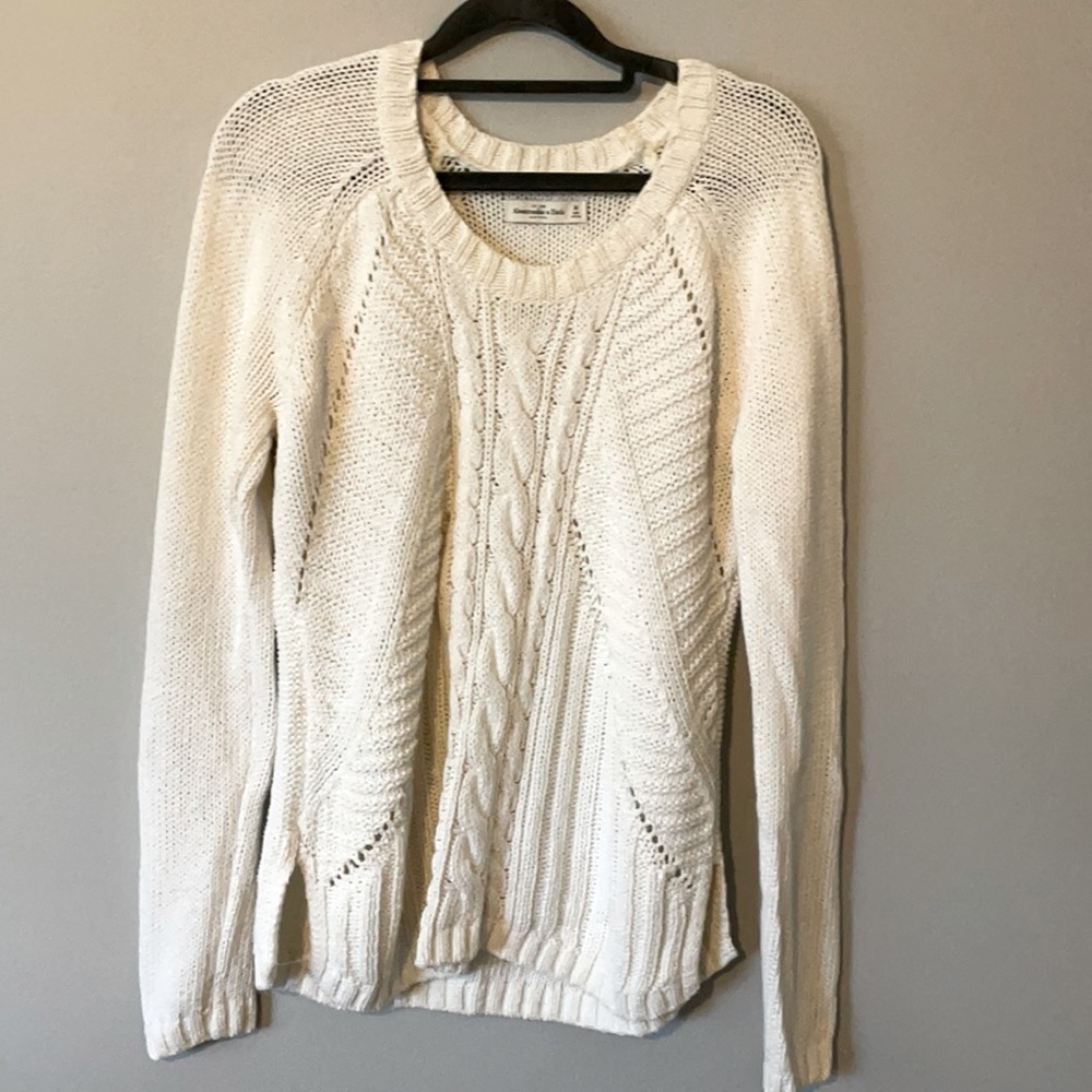 Abercrombie & Fitch - Knit Sweater